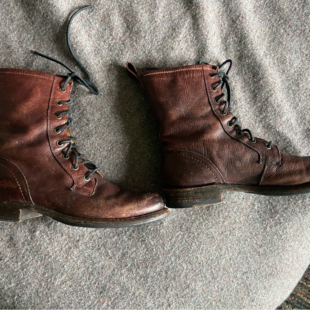 Frye Jenna Leather Combat Boot Dark Brown Stone Antiqued 9.5 B Classic Punk - Picture 3 of 10